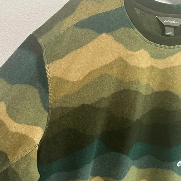 Eddie Bauer Green Layered Wave Crewneck - Picture 4 of 8